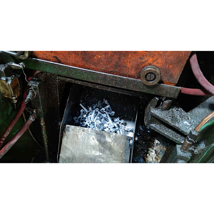 Vad är skillnaden mellan zinkgjutning och aluminiumgjutning?
